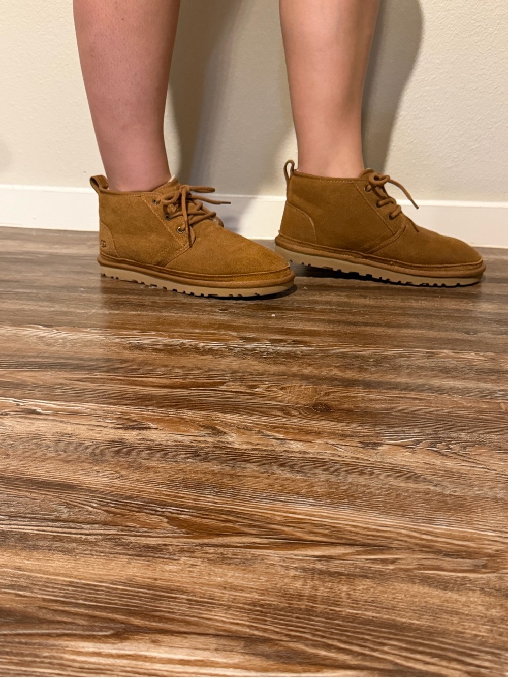 UGG Neumel Boots in Chestnut